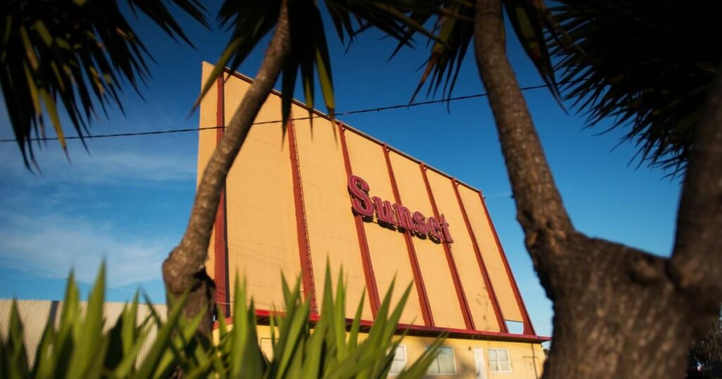 Sunset Drive in Movie Theater Link Preview